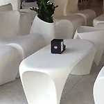 Ambassador Hotel 3*