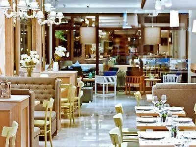 Hotel Ambassador