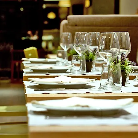 Hotel Ambassador 3*